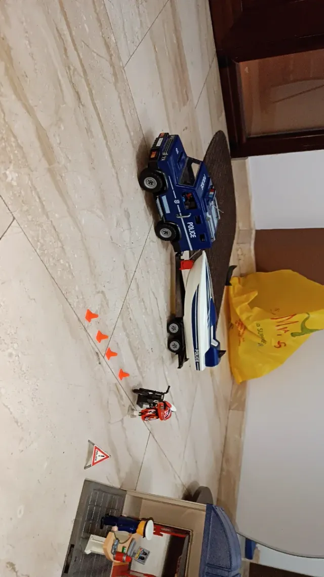 Comisaría Policía Playmobil+coches+elicoptero...