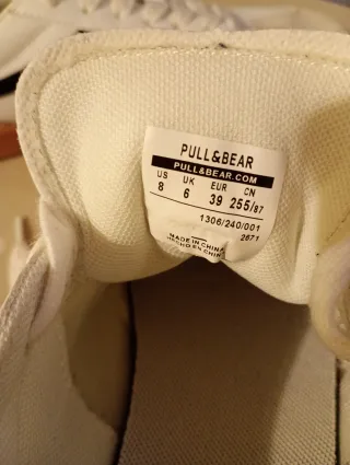 Zapatillas Pull & Bear Blancas y beige