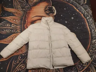 Cazadora acolchada blanca