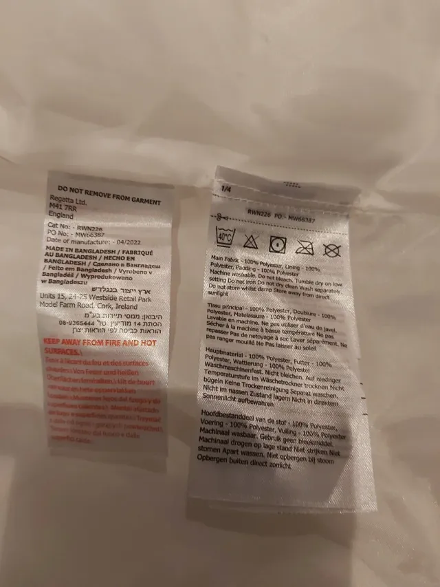 Cazadora acolchada blanca