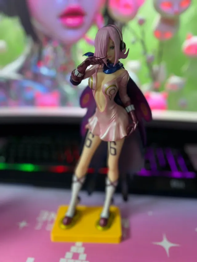 Figura Vinsmoke Reiju One Piece