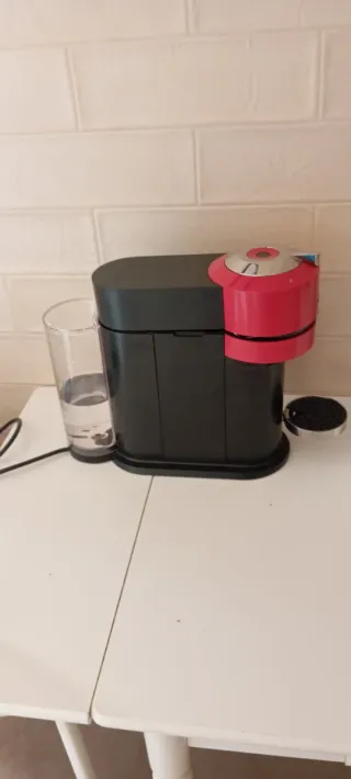 Cafetera Nespresso como nueva
