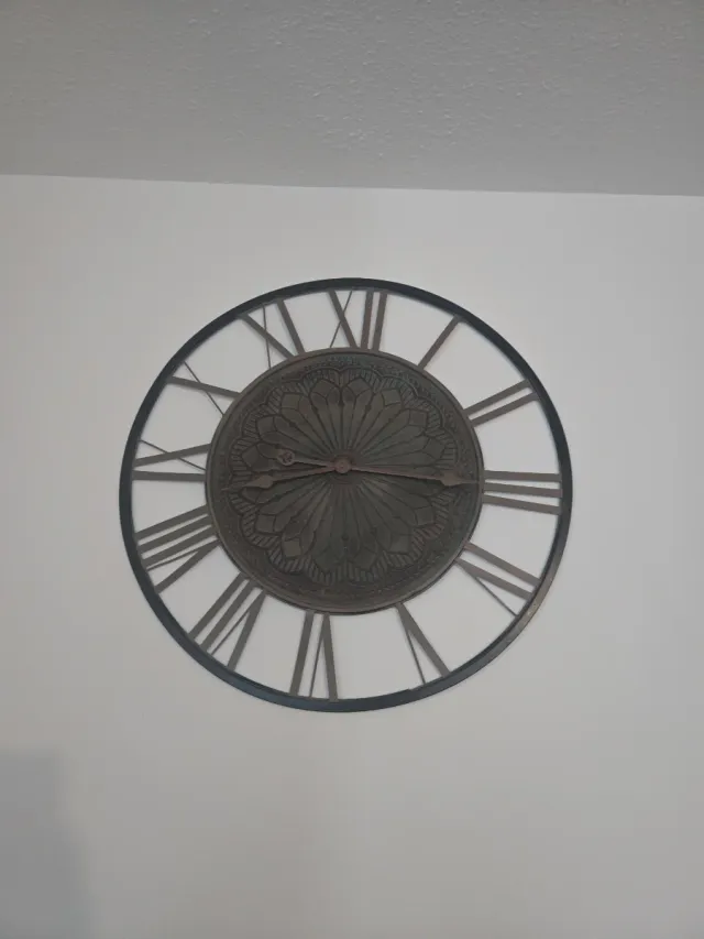 Reloj de pared hierro forjado para salón (66 cm)