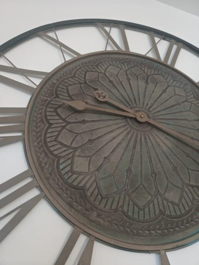 Reloj de pared hierro forjado para salón (66 cm)