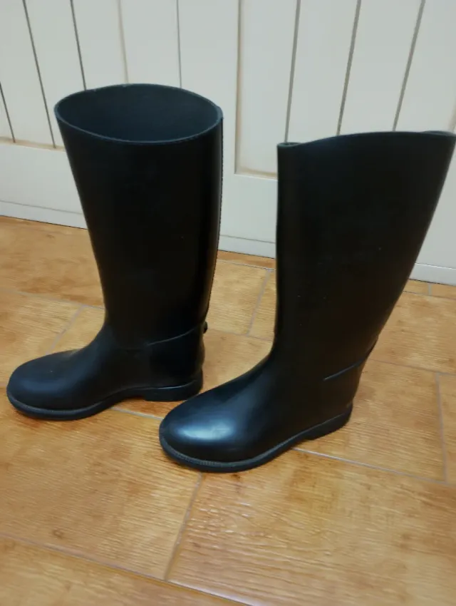 Botas de agua niño talla 30