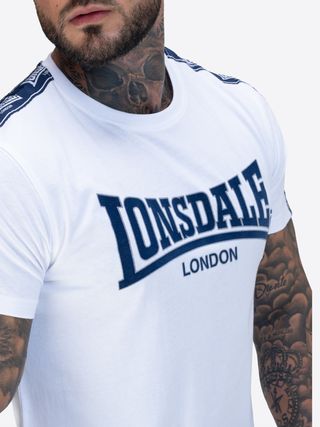 Camiseta para hombre, Lonsdale London. Hay tallas