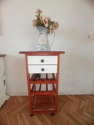 URGE‼️Mueble auxiliar botellero de madera m