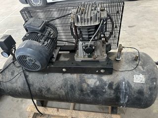 Compresor de aire fiac 300L 5.5CV