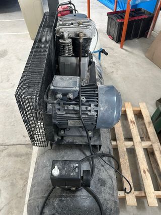 Compresor de aire fiac 300L 5.5CV