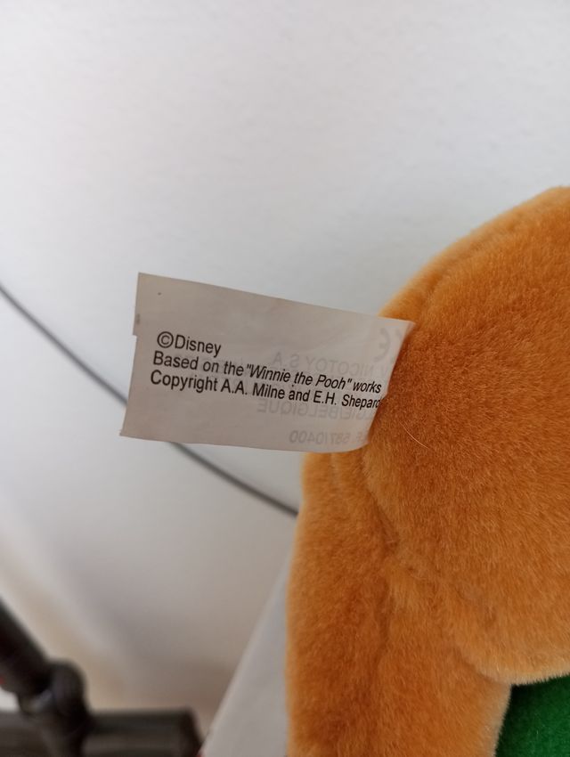 Peluche Winnie Pooh Navideño Disney