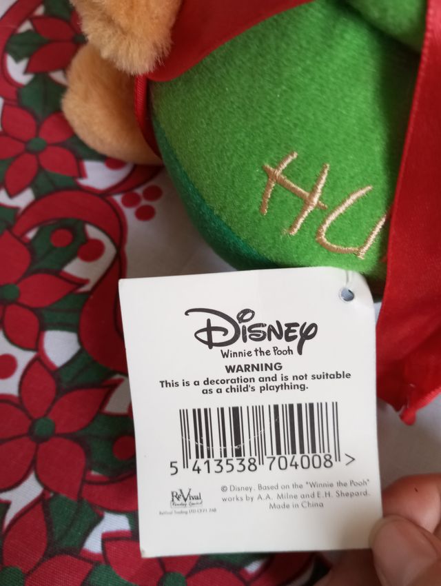 Peluche Winnie Pooh Navideño Disney