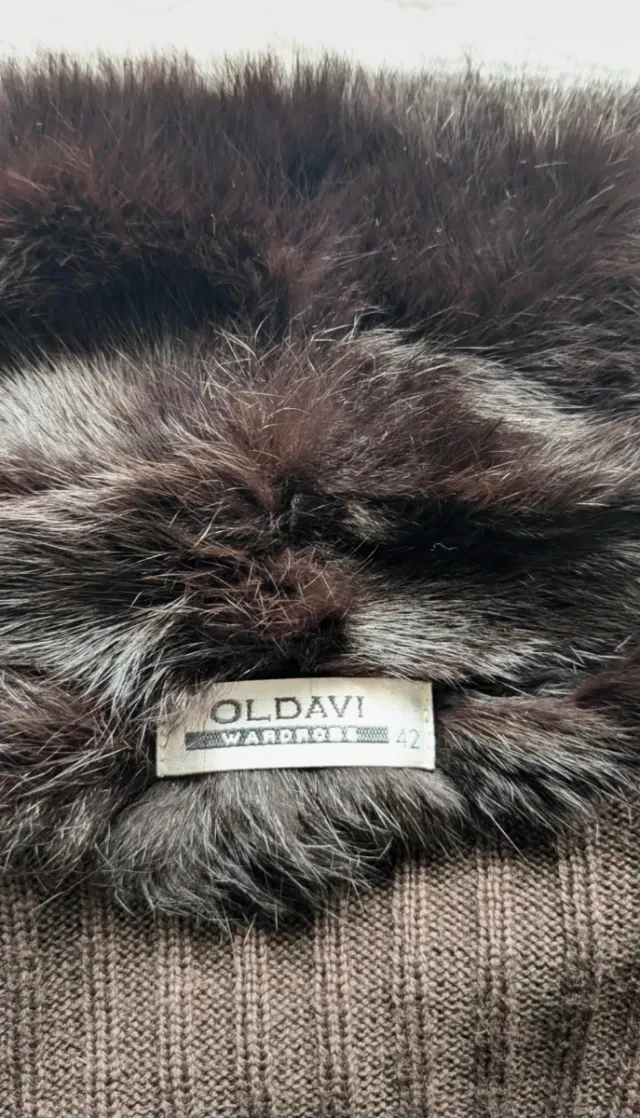 Cárdigan de ante marrón