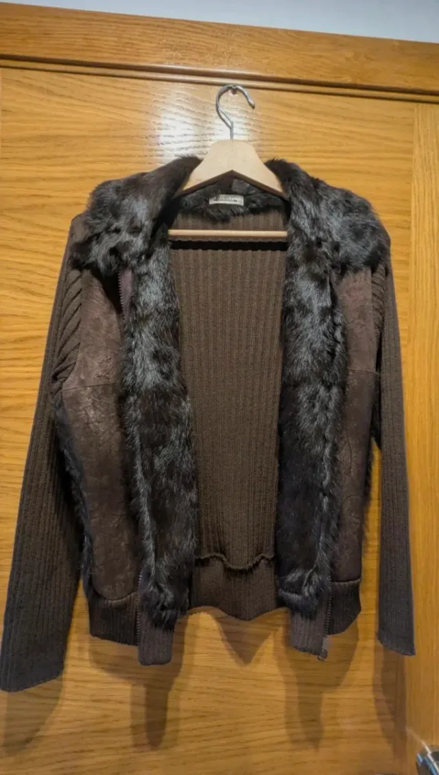 Cárdigan de ante marrón