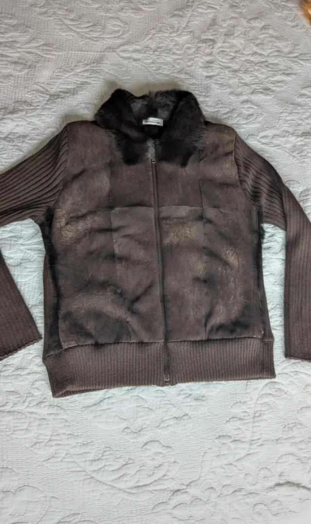 Cárdigan de ante marrón