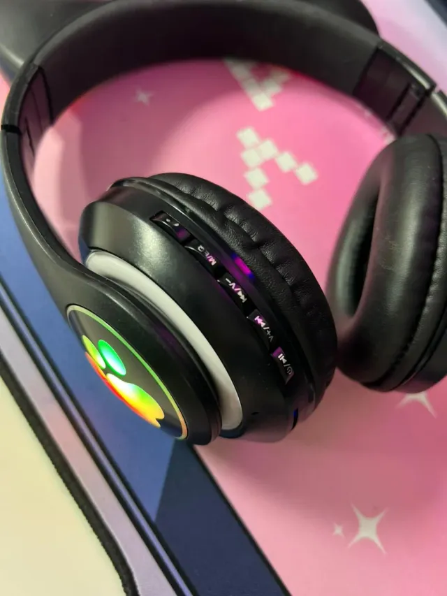 Auriculares Inalámbricos Gato Luces LED