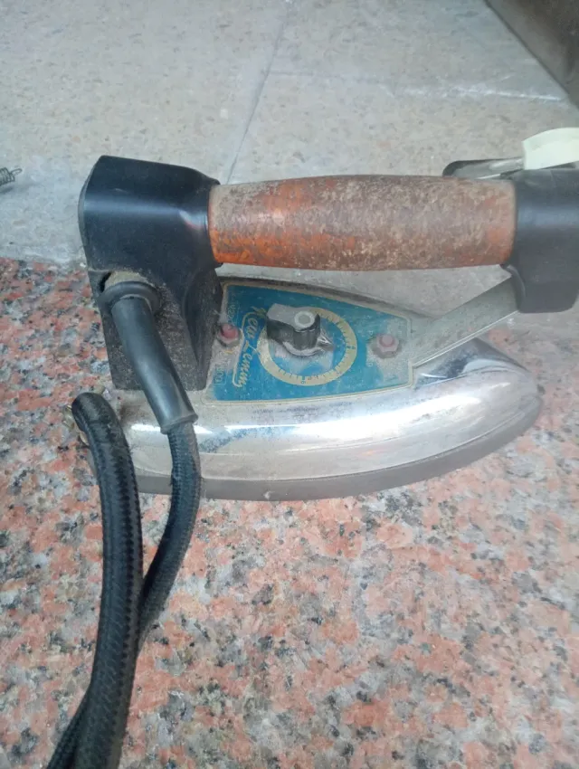 Plancha industrial antigua