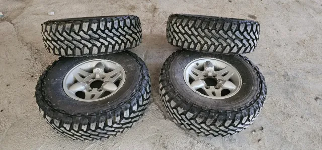 Ruedas 4x4 10.50 r15