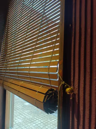 Persianas enrollables de madera