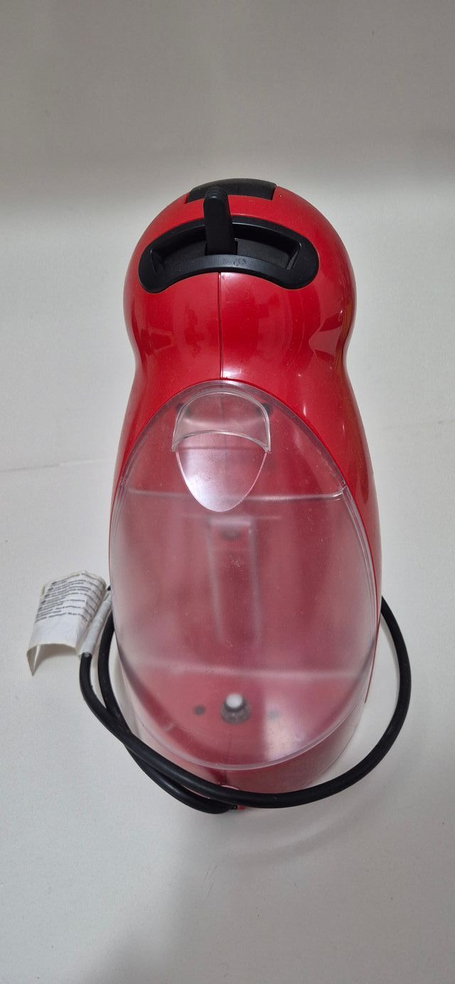 Cafetera Nescafé Dolce Gusto roja