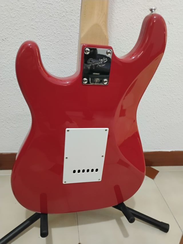 Fender Stratocaster Bullet Squier