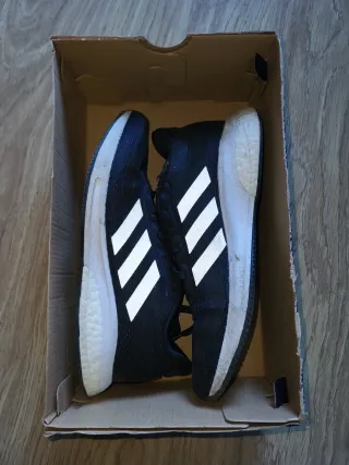 Zapatillas Adidas Talla 39 Negras y Blancas