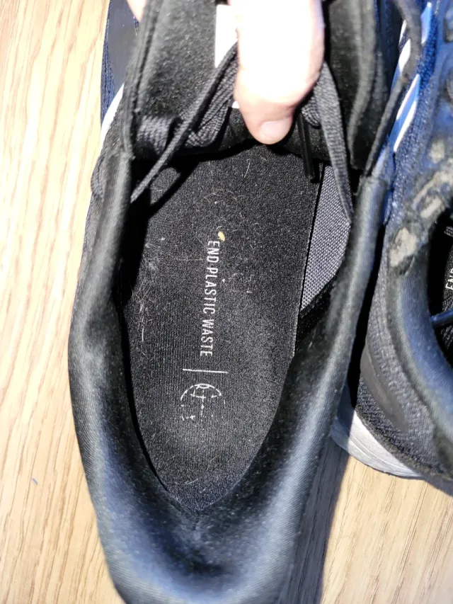 Zapatillas Adidas Talla 39 Negras y Blancas