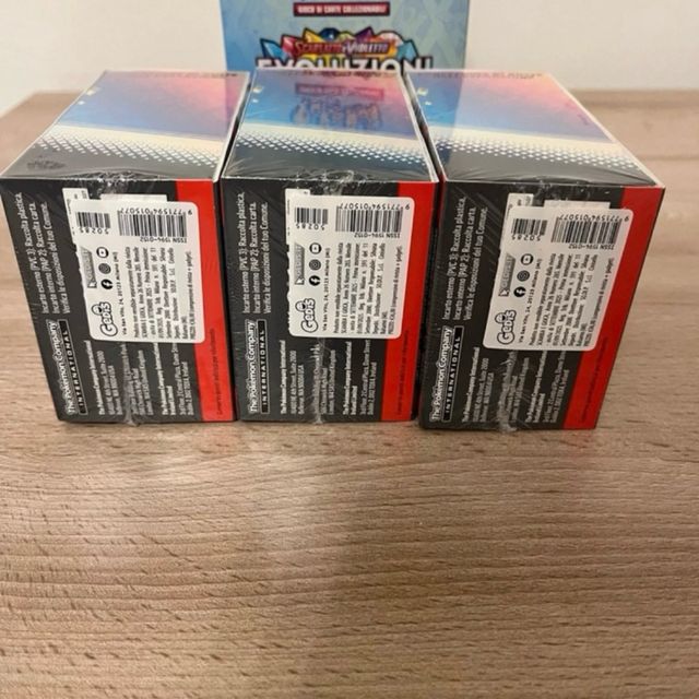 Pokemon Evoluzioni Prismatiche - 3 Bundle