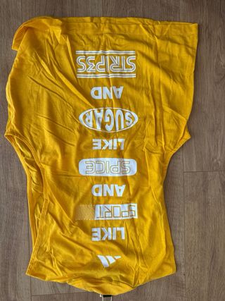 Camiseta tirantes Adidas amarilla