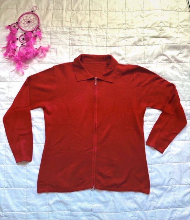 Maglione rosso con zip
