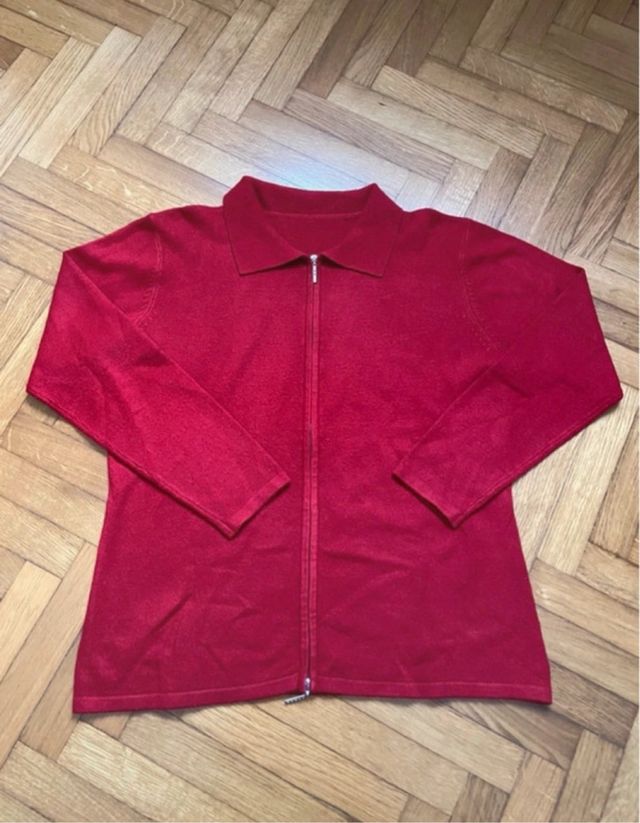 Maglione rosso con zip
