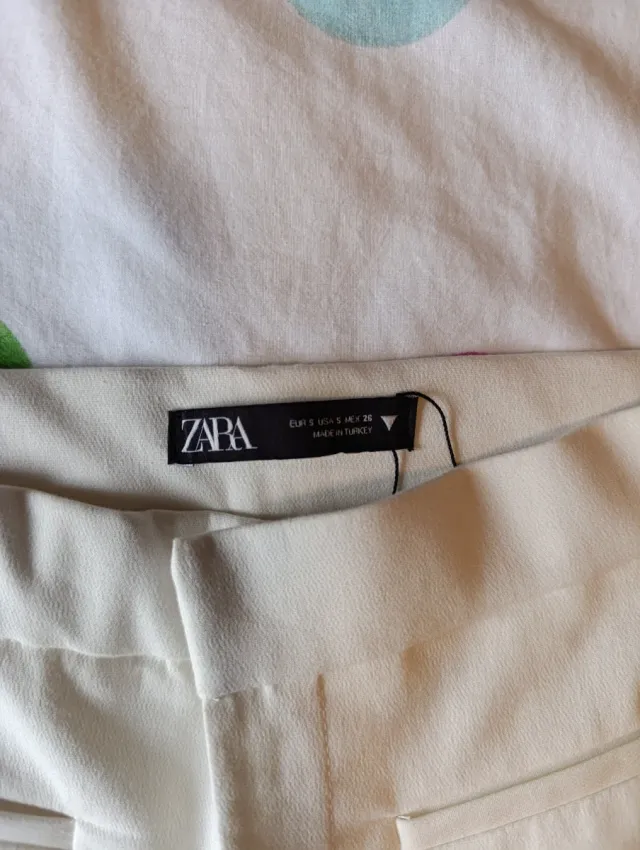 Pareja de pantalones Zara blanco y negro