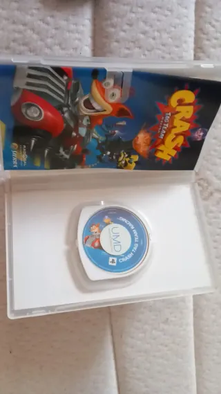 Crash Tag Team Racing PSP Essentials