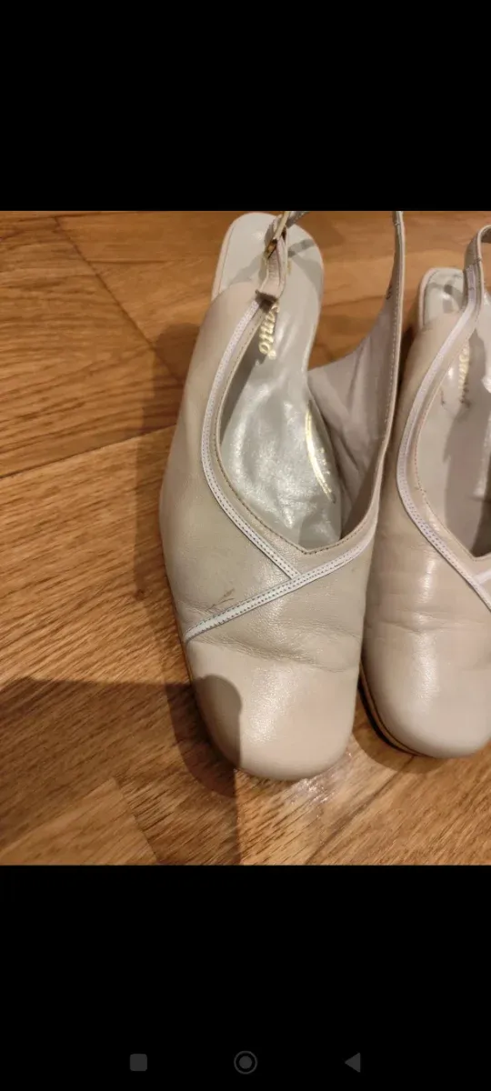 Zapatos de señora beige