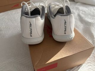 Zapatillas Altra Escalante running blancas