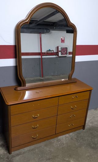 Cómoda cerezo con espejo