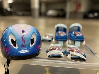 Patines y protecciones Frozen Talla 23-27