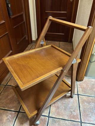 Mesa auxiliar plegable de madera