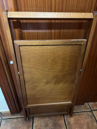 Mesa auxiliar plegable de madera