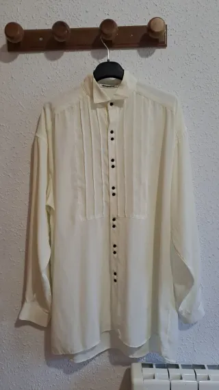Camisa de vestir blanco roto