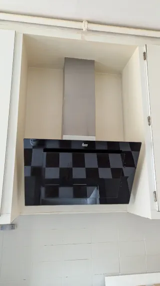 Campana extractora Teka negra