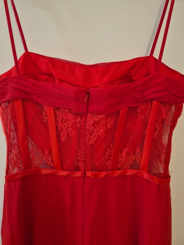 Vestido de fiesta gasa y encaje rojo