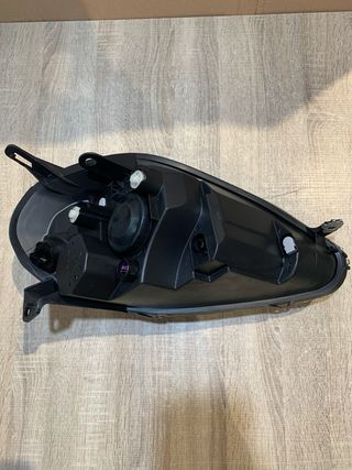 Faro Delantero Izquierdo Valeo Fiat Punto 043884