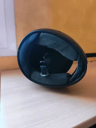 Casco de moto NZI negro y blanco