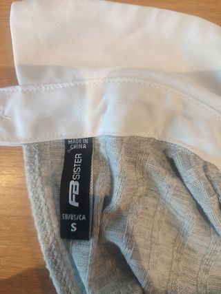 Blusa FBsister gris – Talla S, buen estado