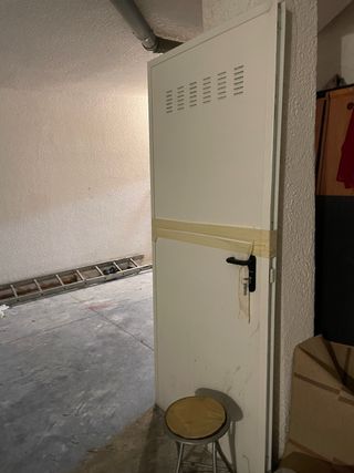 Puerta trastero nueva