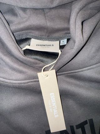 Sudadera ESSENTIALS Gris