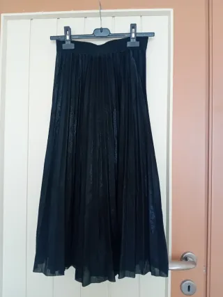 Gonna elegante nera plissettata