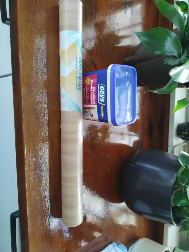 Papel pintado y pegamento CEYS. NO REALIZO ENVIO