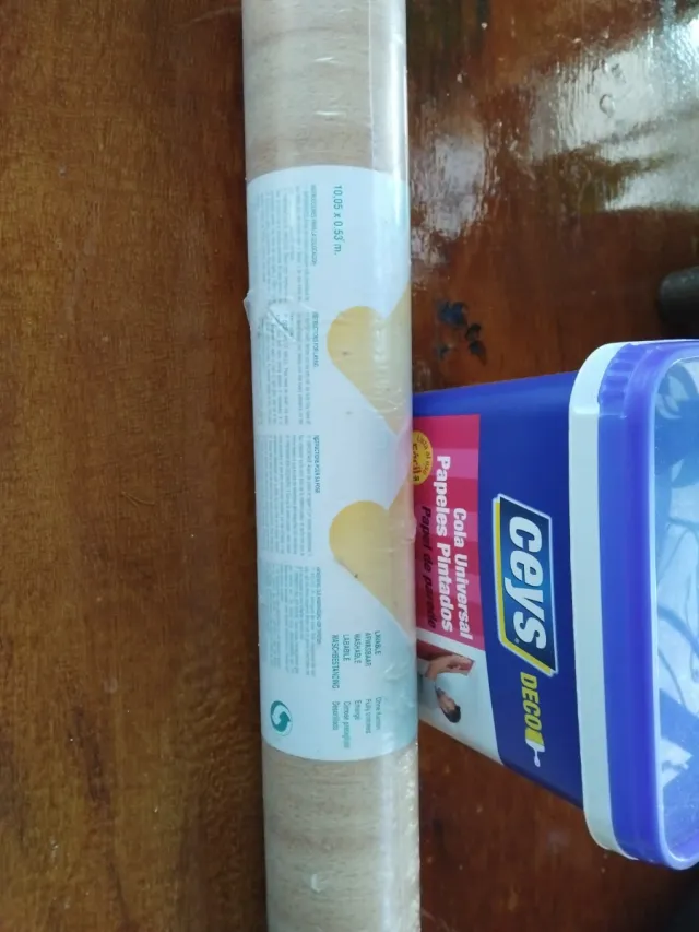 Papel pintado y pegamento CEYS. NO REALIZO ENVIO