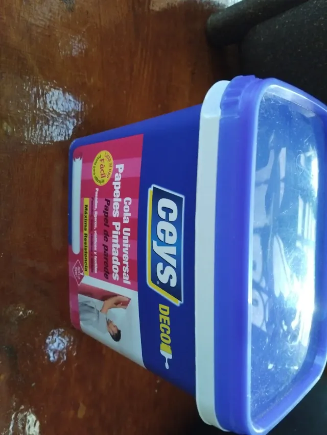 Papel pintado y pegamento CEYS. NO REALIZO ENVIO